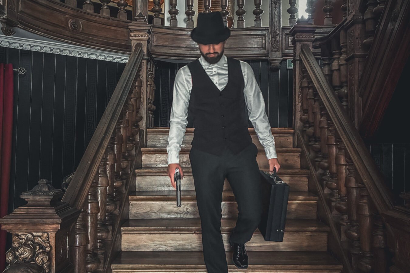 La Traction Escape Game Toulouse Portet sur Garonne Dedale room Escalier La Traction escape game géant XXL Toulouse